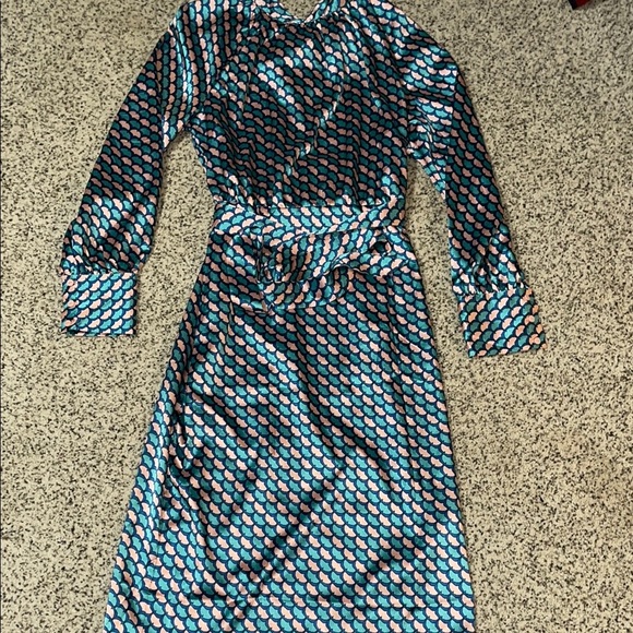 SHEIN Dresses & Skirts - Stylish Blue and Pink Patterned Dress